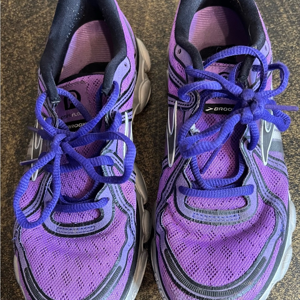 Brooks Pure Flow women’s size 7 in Purple